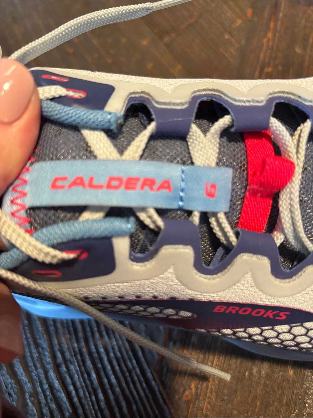 Brooks Caldera 6 Trail Women's Light Blue, White & Pink Shoes-NWOT or box